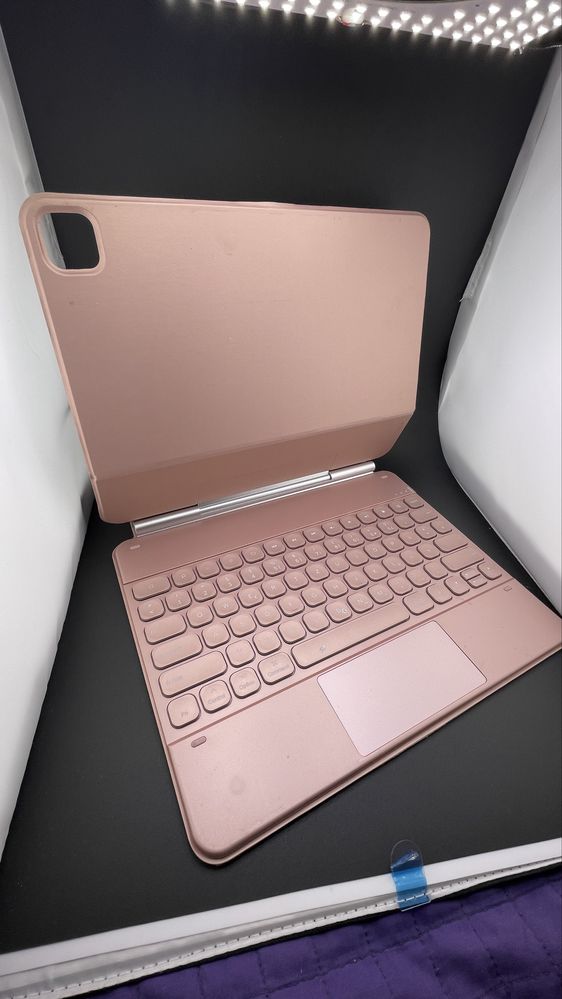 Etui z klawiaturą ESR do iPad Air 13'' QWERTZ (M2) 2024, iPad Pro 12