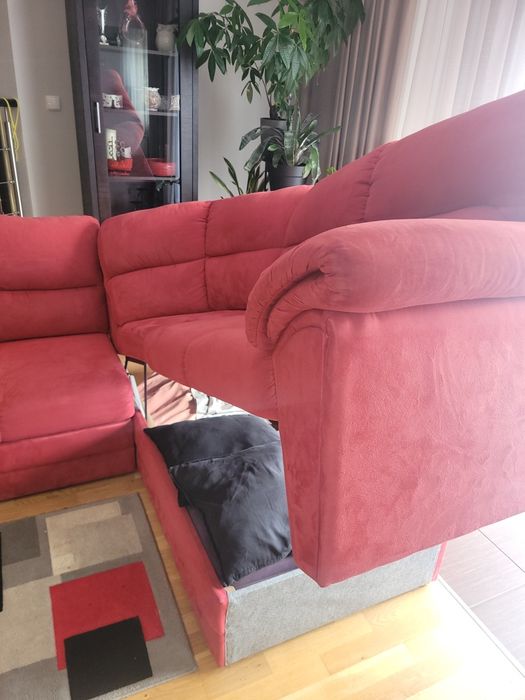 Kanapka naroznik czerwona  bdb+