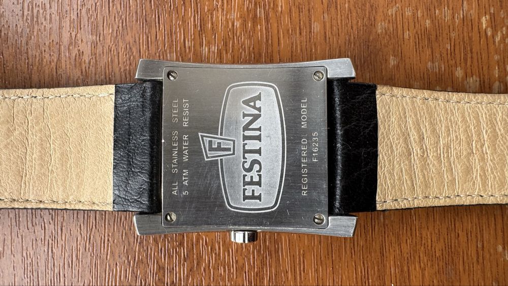 Часы Festina F16235