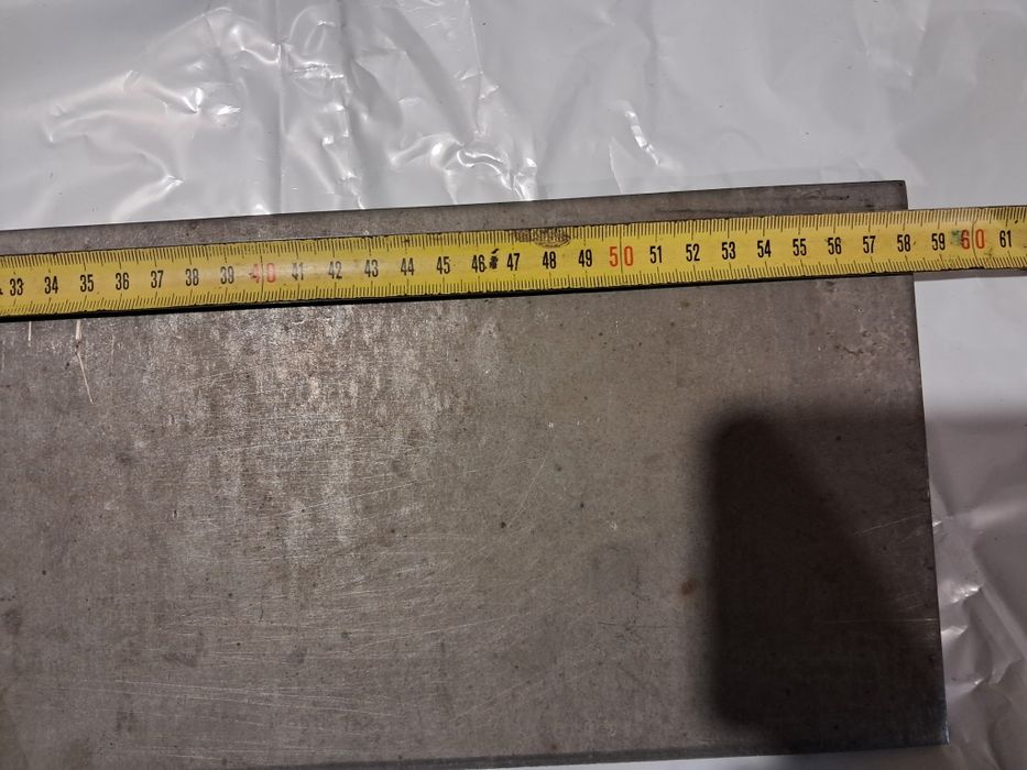 Продам пластину из нержавеющей стали.