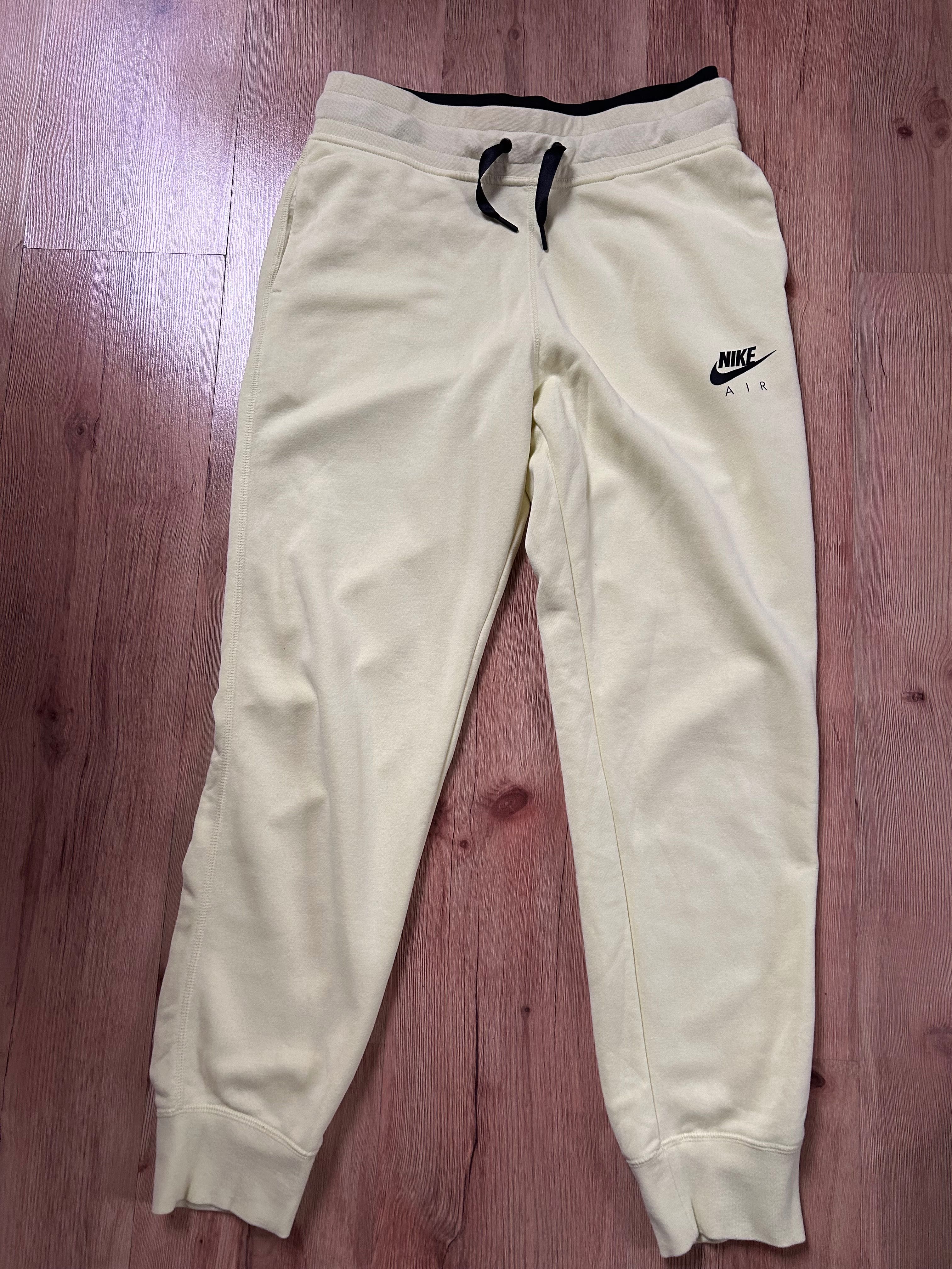 Obniżka Nieużwane spodnie dresowe Nike Air