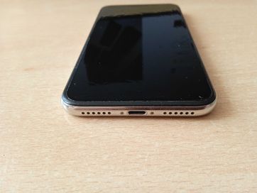 iPhone X 64GB Srebrny stan perfekcyjny