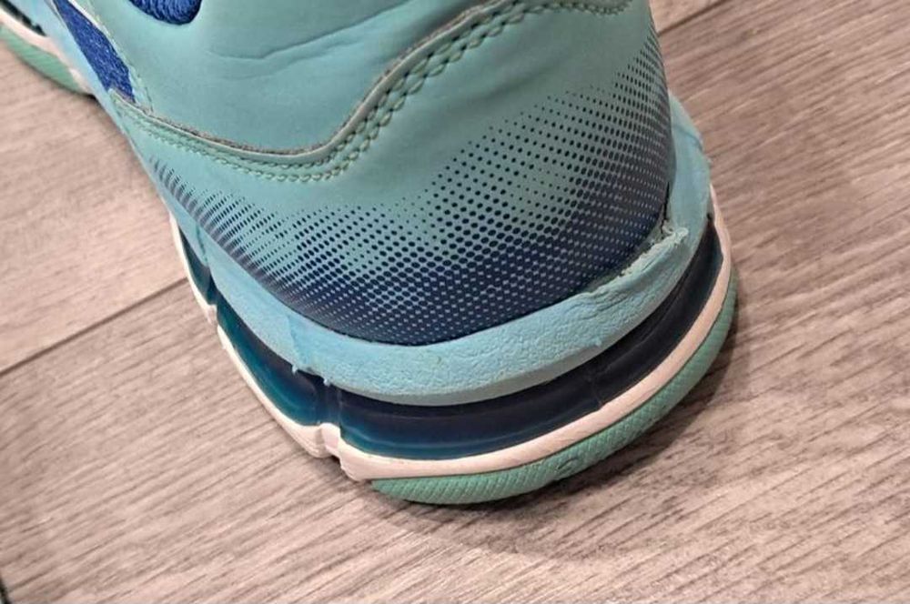 Оригінальні кросівки Asics GEL-NETBURNER ACADEMY 8