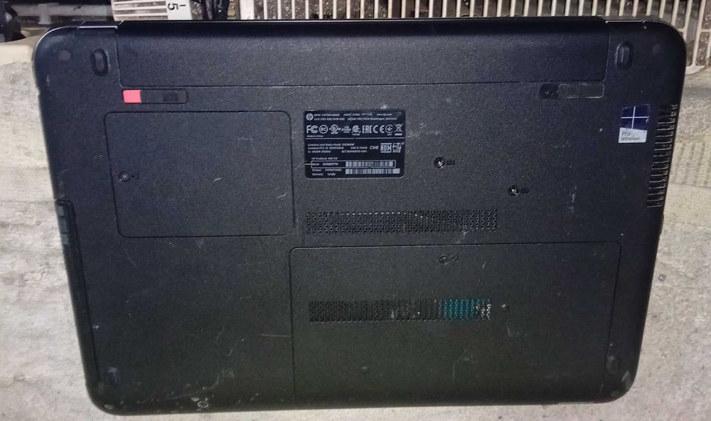 (15) laptop HP 450  G3  - Intel Core i5 - 6 generacji (i5-6200U)