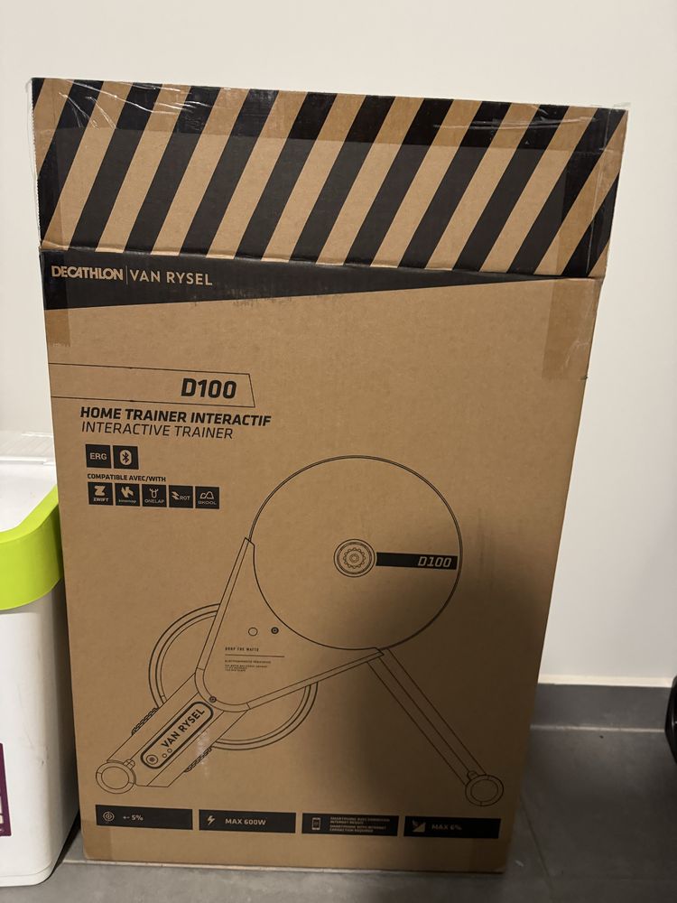 Rolo de Treino Van Rysel D100 + Acessórios (Como Novo)