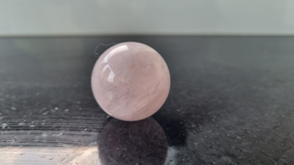 Kulka kwarc różowy minerał