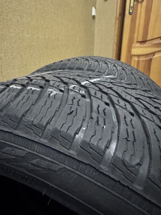 225/45 R17 зима 2 шт nokian tyres