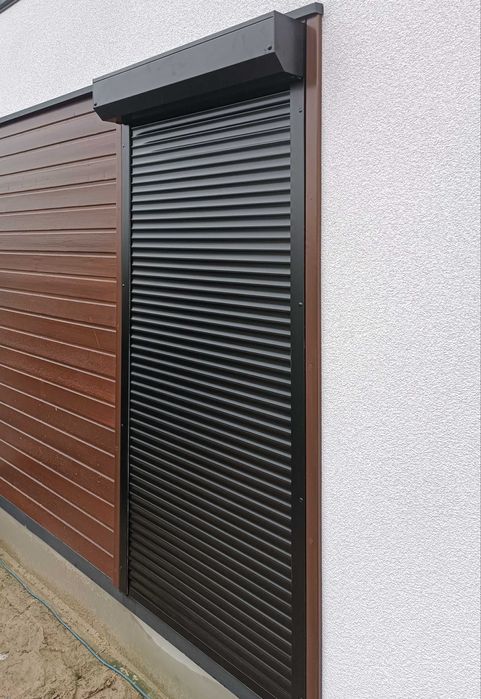 Roleta zewnętrzna elektryczna 99x230 Somfy ciemny brąz