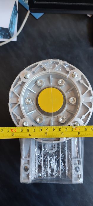 Nowa przekładnia Chiaravalli CHM63 na wałek fi=25mm