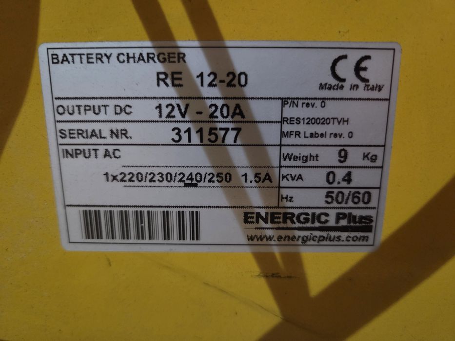 Prostownik / Ładowarka  12V 20A