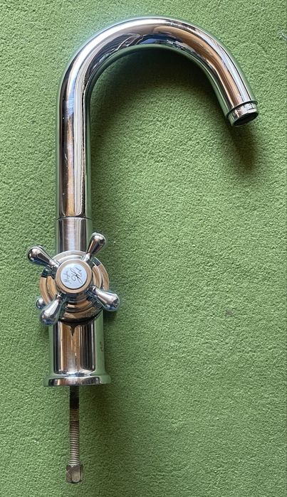 Змішувач латунний  Італія