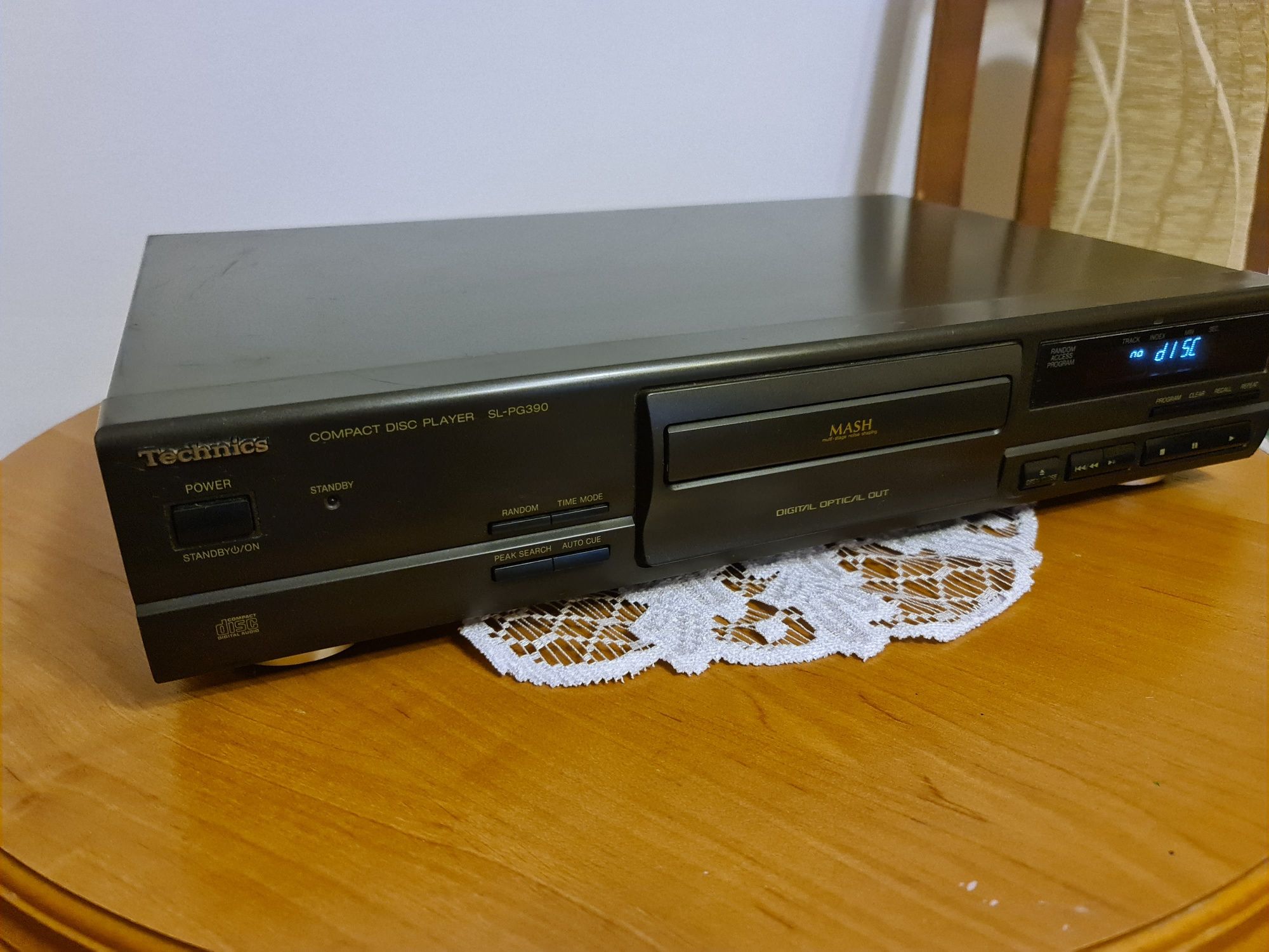 Odtwarzacz CD Technics SL-PG390