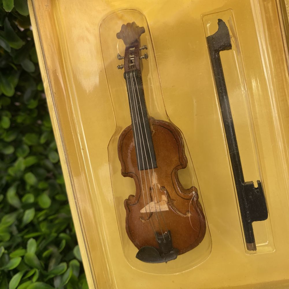 Violino Decorativo em Miniatura