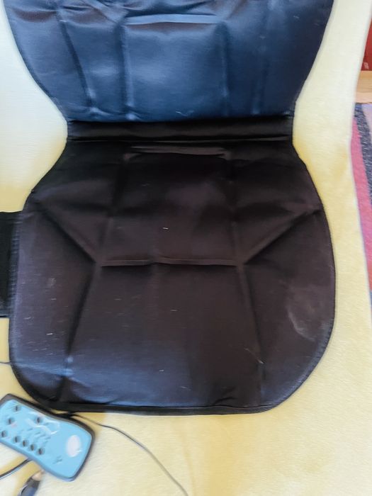 Масажна накидка на крісло в автомобіль