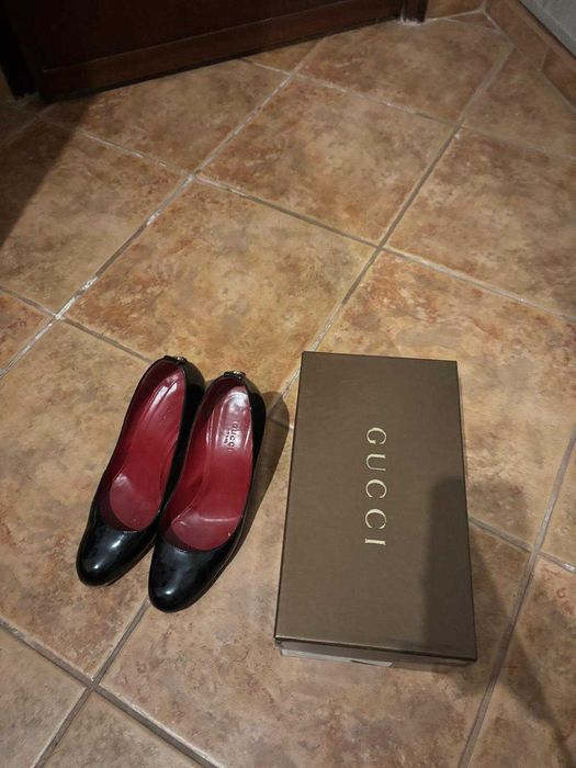 Vendo 5 pares de sapatos alto