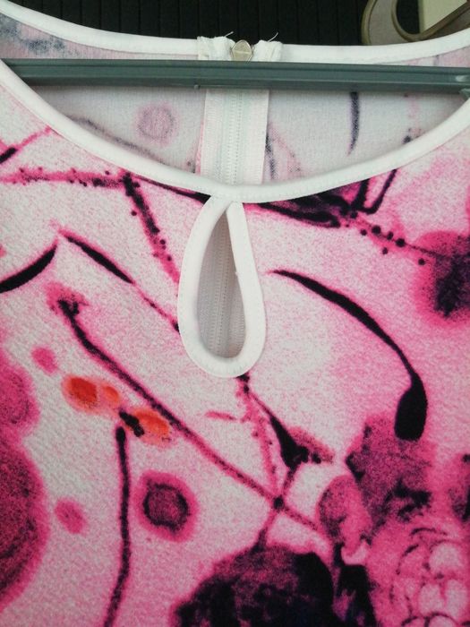 Vestido tamanho 3xl cor rosa e branco