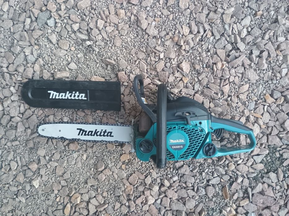 Piła spalinowa Makita EA 3201 S pilarka łańcuchowa
