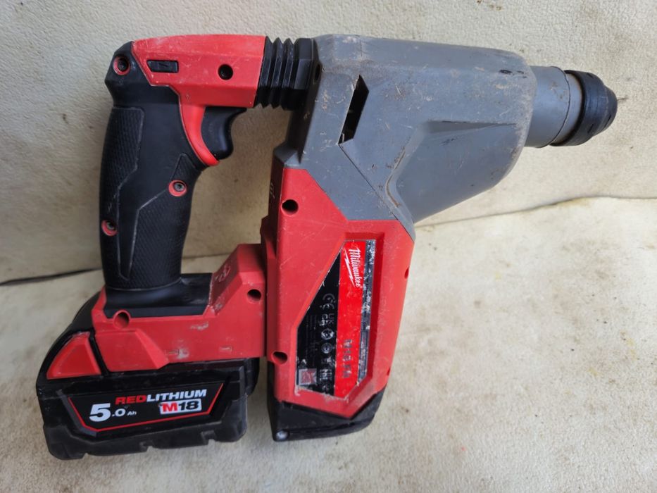 Milwaukee M18 FH Młotowiertarka z baterią 5ah