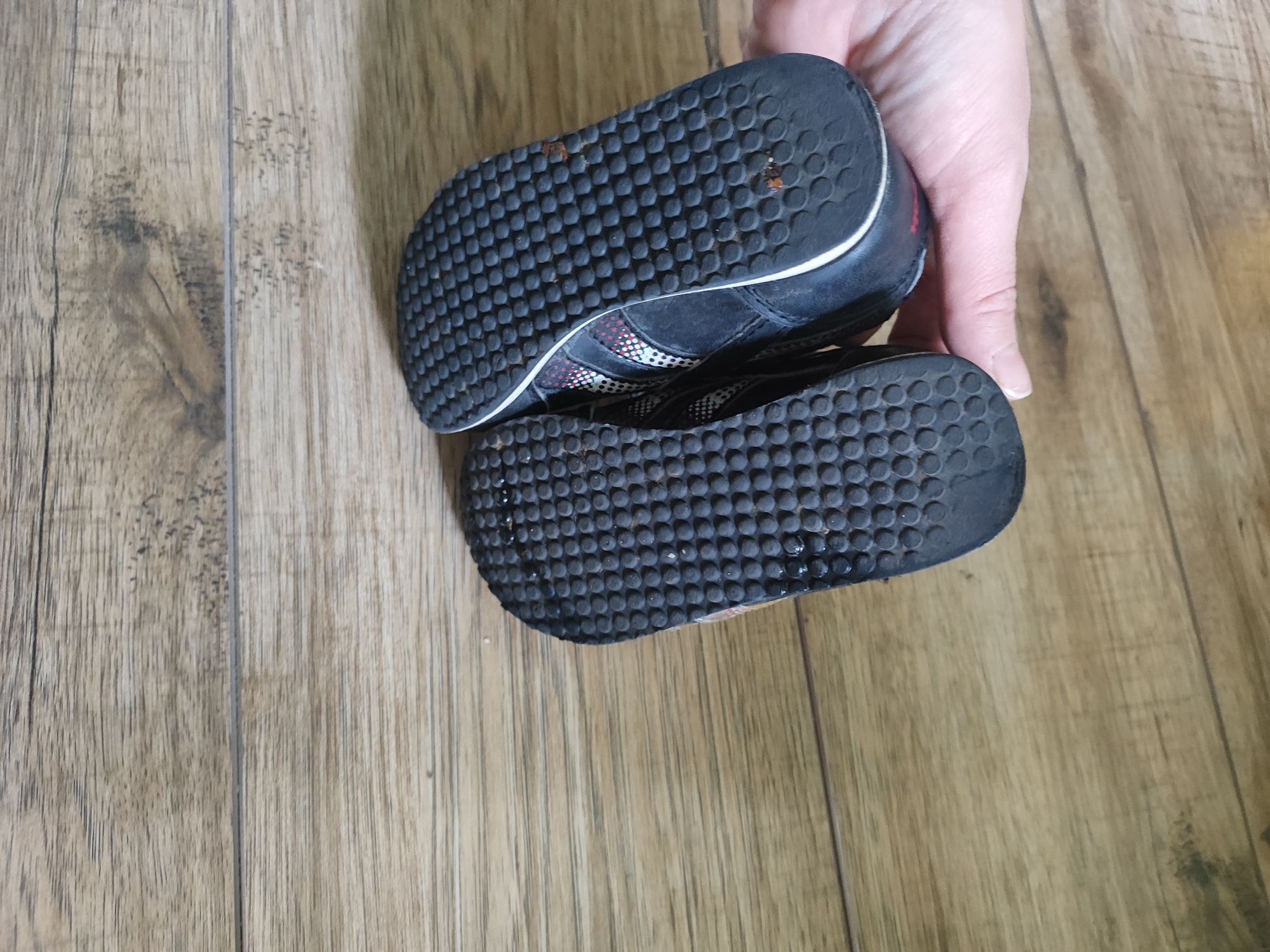 Reebok dla dzieci buty 25 świecące ledy sneakersy adidasy buciki