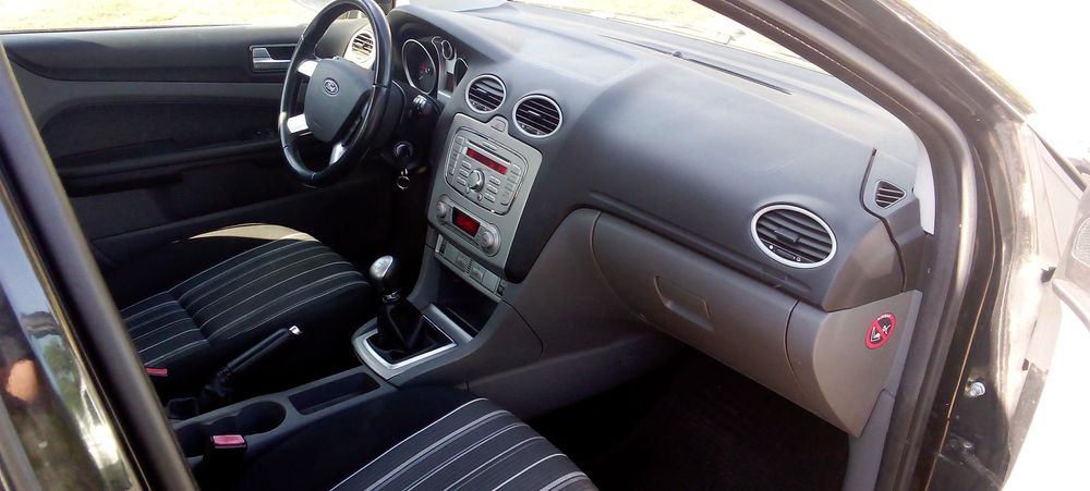 Ford Focus 16d polecam