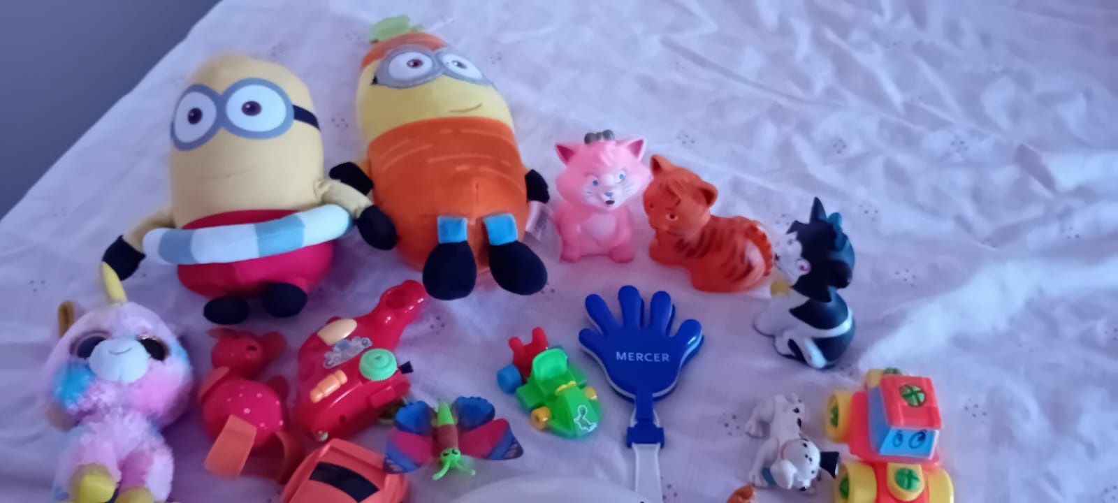 Conjunto/saco/lote de brinquedos criança (30 peças)