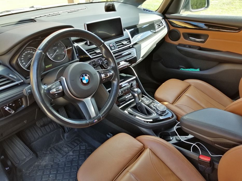 BMW F45 Active Tourer M pakiet, duża navi