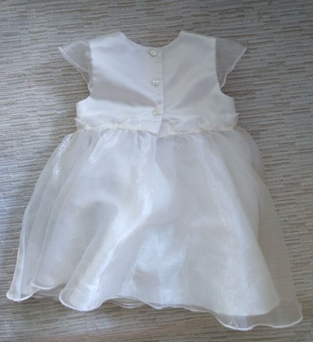 biała sukienka do chrztu r: 6-9miesiecy./O2