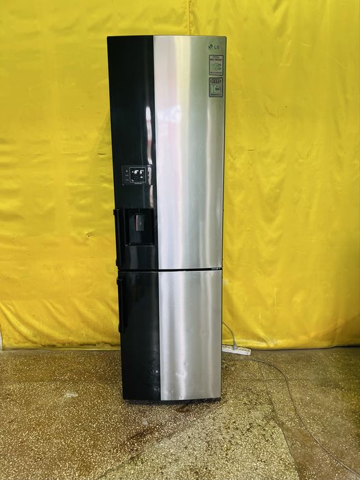 Двухкамерный холодильник LG GW-F499BNKZ, Inverter NoFrost