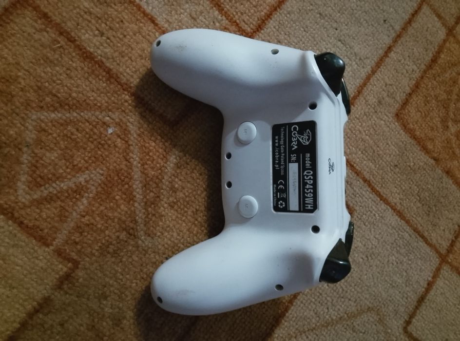 Продам джойстик PS4 Cobra