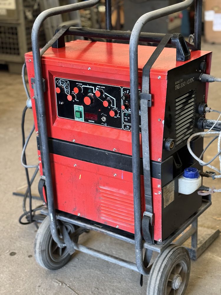 Spawarka tig EWM Inverter 230 ac/dc