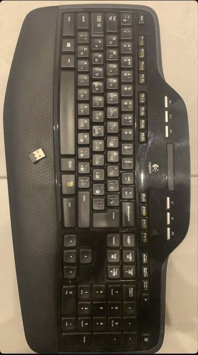 Продам клавиатуру logitech состояние б/у