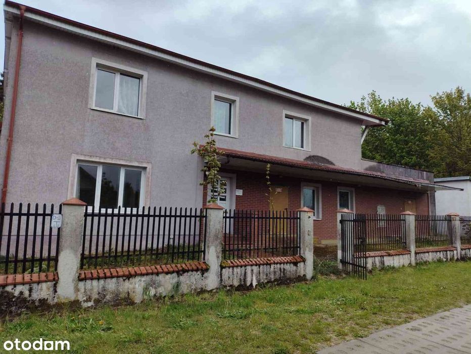 Duży dom z pomieszeniami gospodarczymi i garażami 2000m 20km od słupsk