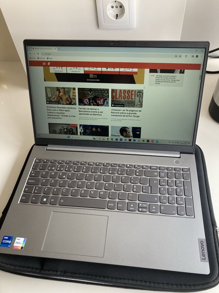 Pc portátil lenovo thinkbook Intel i7-1255U 1.7G