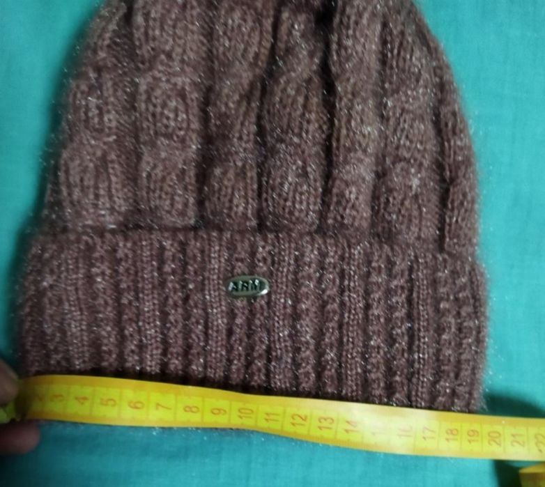 Шапка жіноча тепла, Нова(об'єм 40-60см)