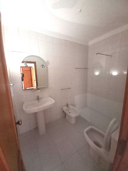 Apartamento T2 com Garagem