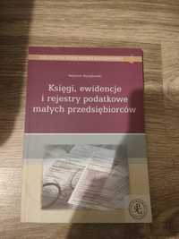 Księgi ewidencyjne i rejestry podatkowe małych przedsiębiorców