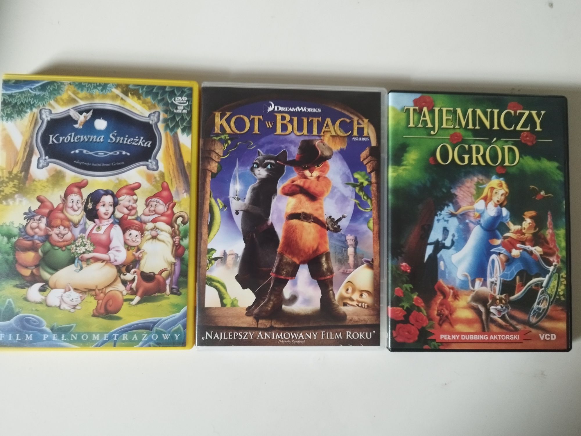 3filmy: Kot w butach, Królewna Śnieżka, Tajemniczy ogród