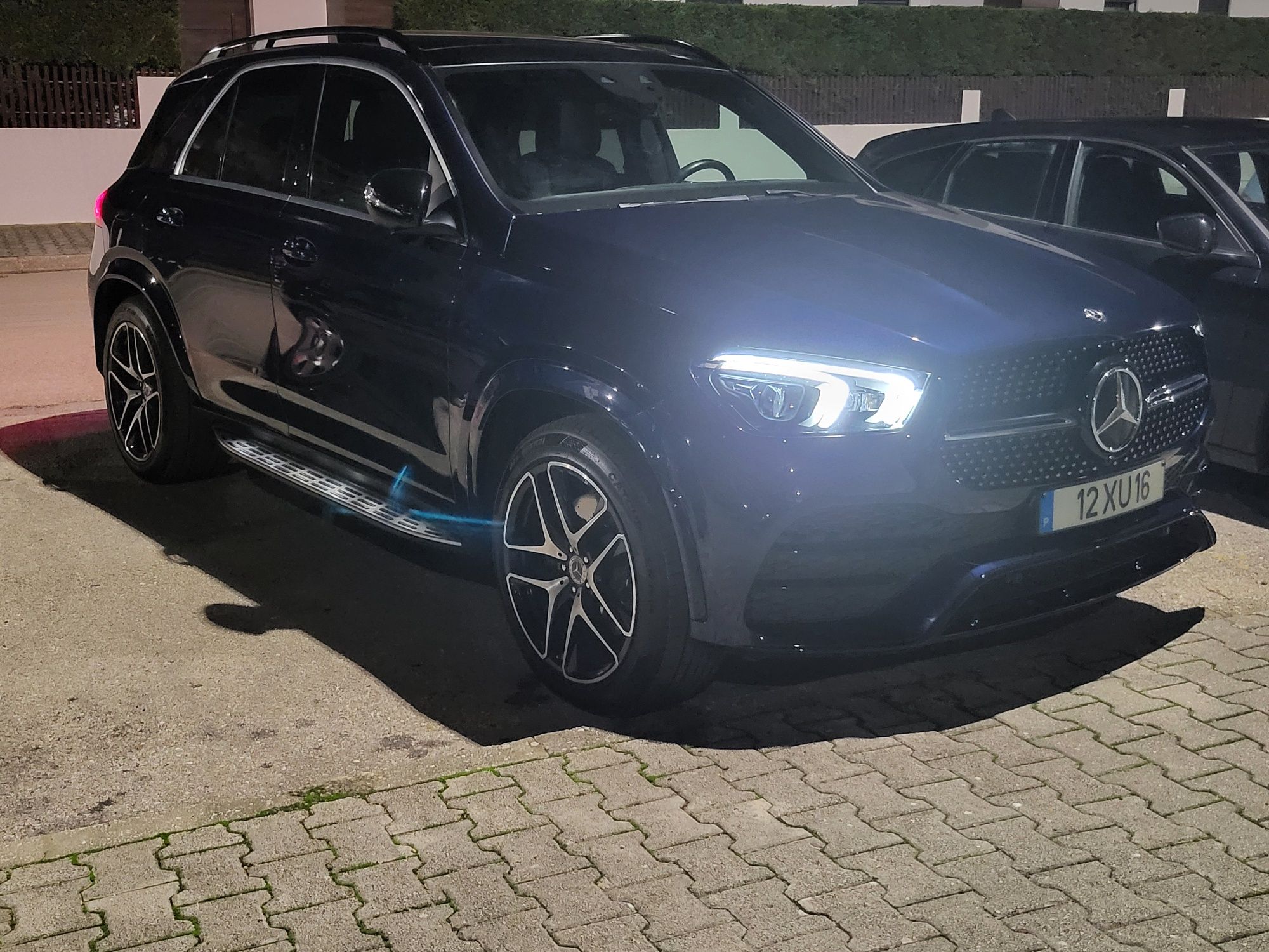 Mercedes GLE 300d AMG Pack Night Aceito retoma