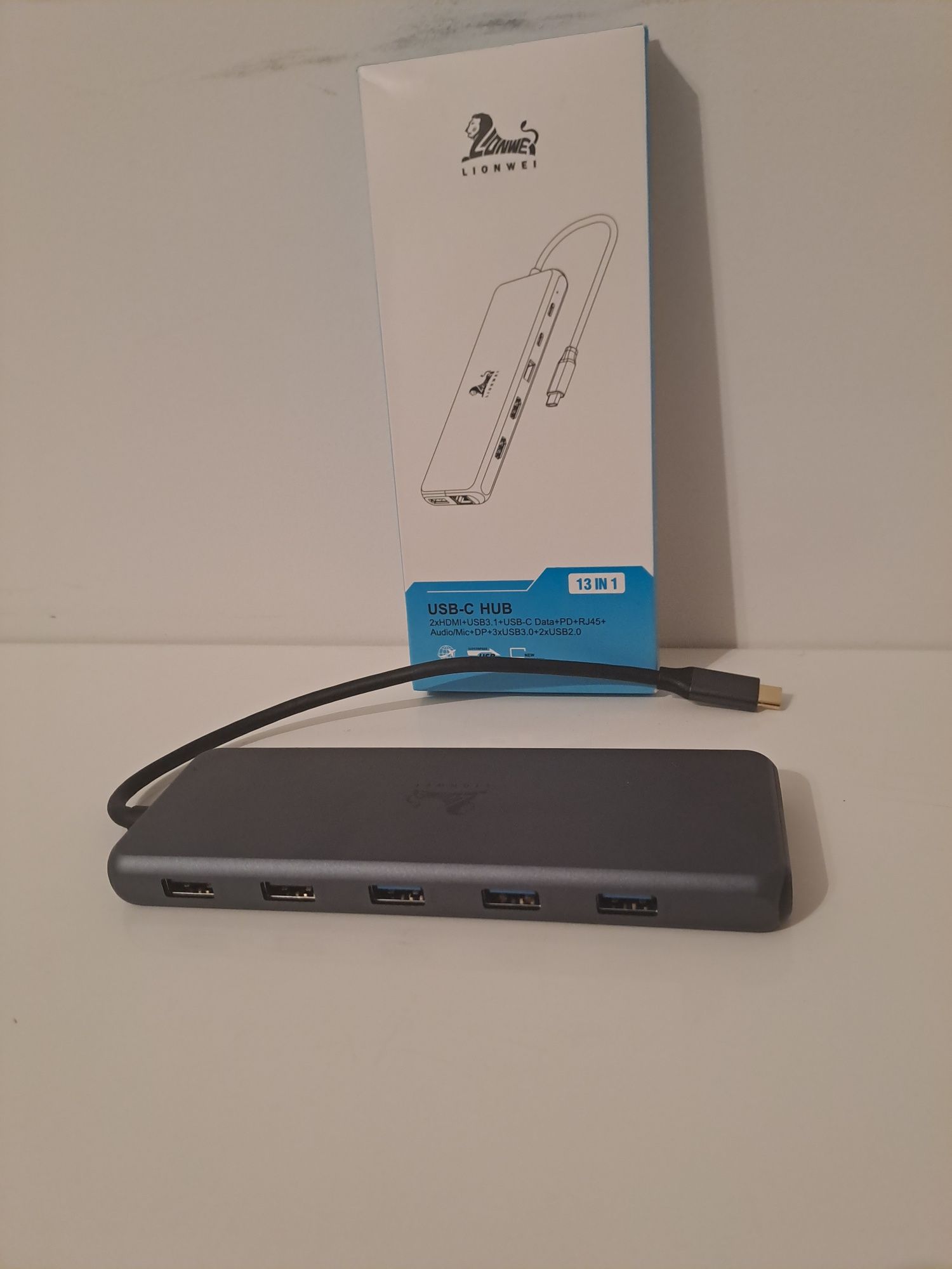 Adapter usb-c hub