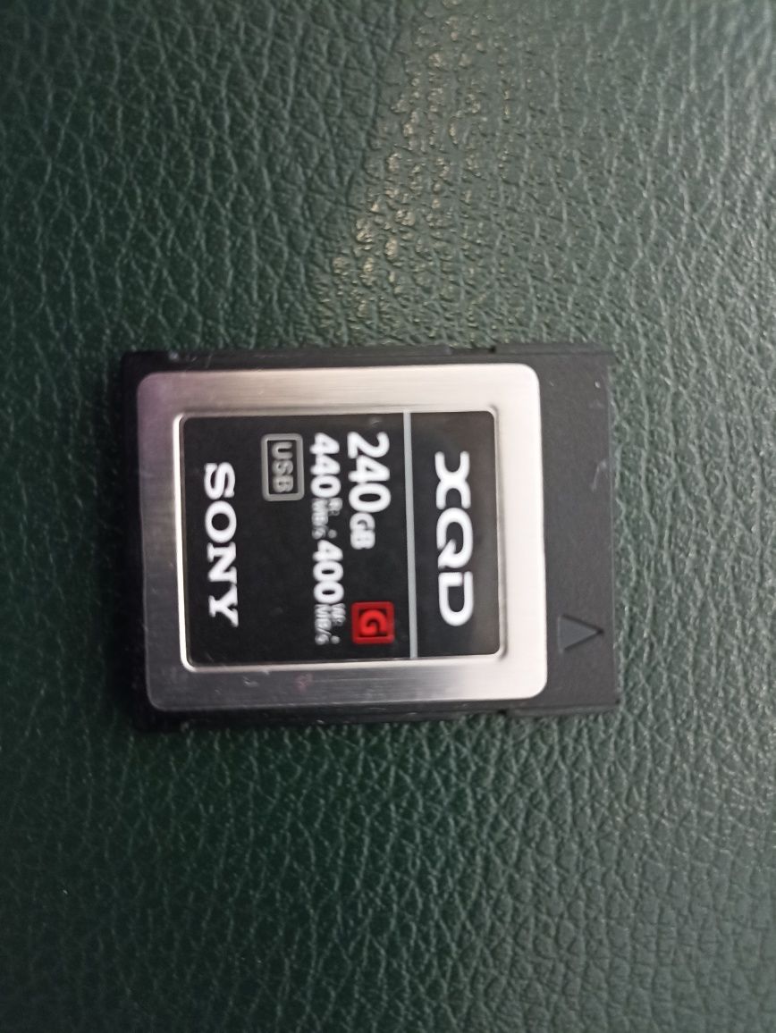 Sony 240GB XQD Карта пам'яті