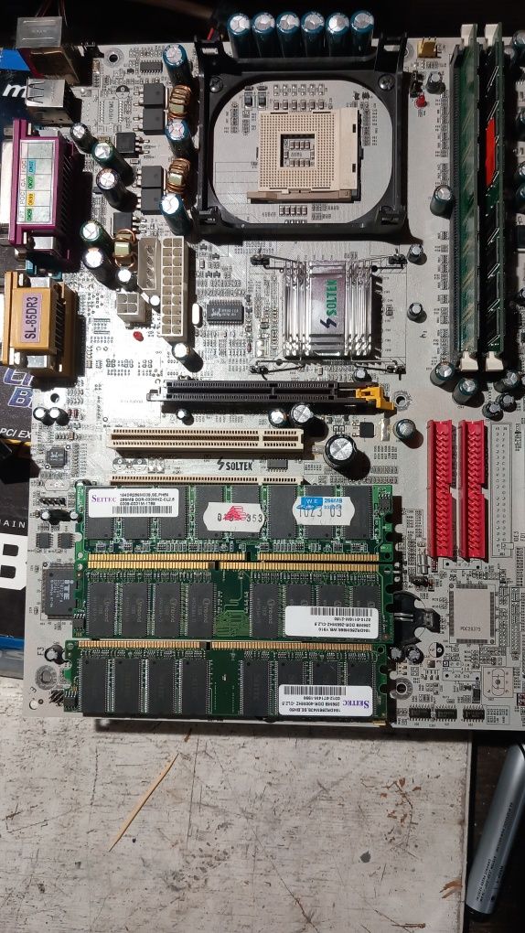 Płyta główna soltek SL-85DR3-RL retro agp ddr1