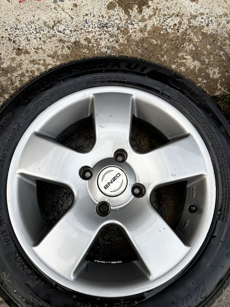 Alufelgi ENZO r15 4x114,3 z oponami zimowymi 195/60/r15