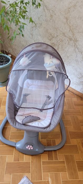 Детский шезлонг,качалка,укачиватель