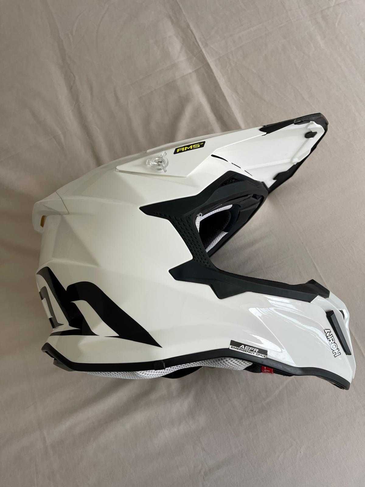 Capacete Motocross/Enduro Airoh Strycker