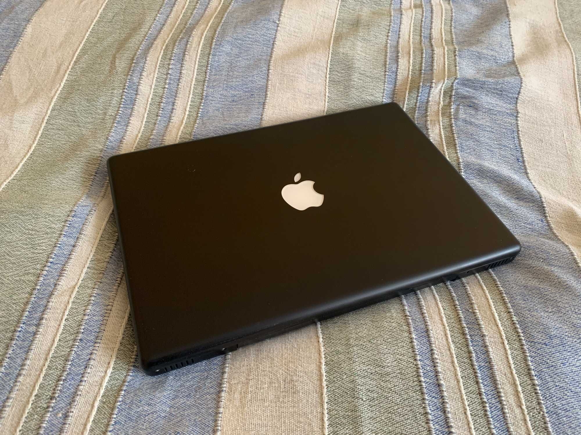 MacBook, Win7, SSD 512Gb, RAM 4Gb, Core 2Duo, GeForce