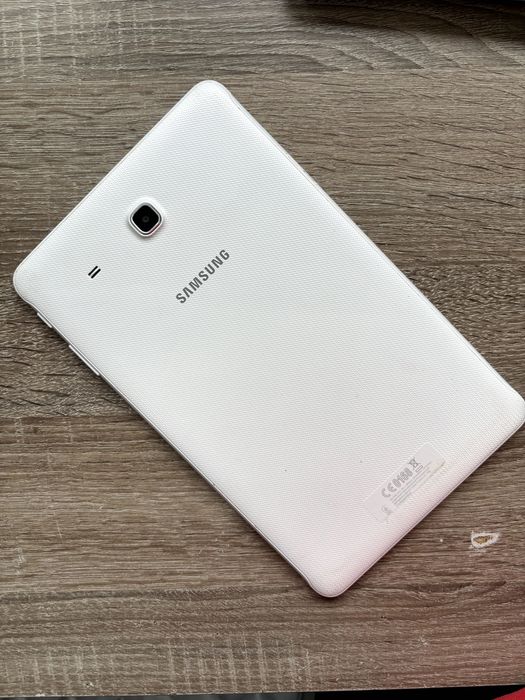 Планшет/навігатор Samsung tab E