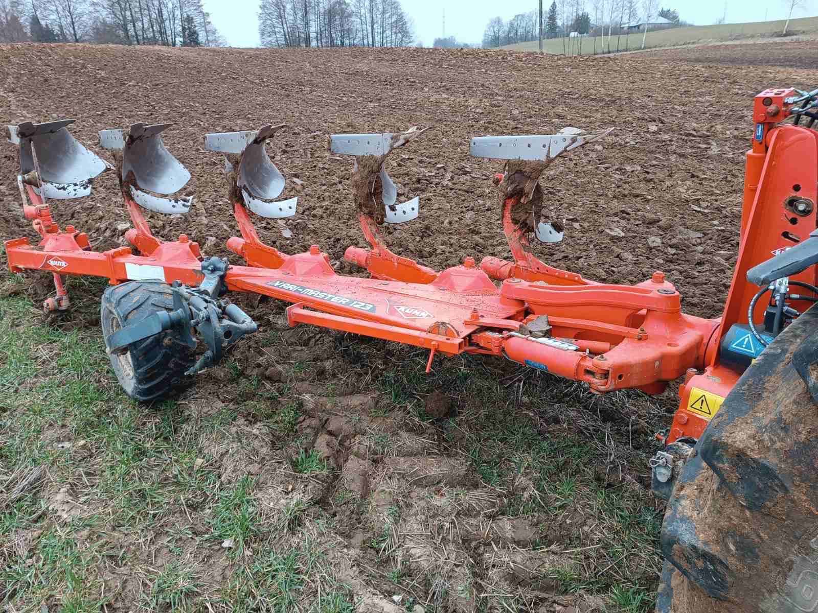 Plug kuhn 5 skibowy vari master 123, 2016 super stan