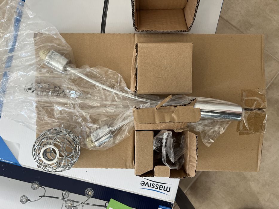 Conjunto de Candeeiros MASSIVE Novos e Selados (1 Grande + 4 Pequenos)