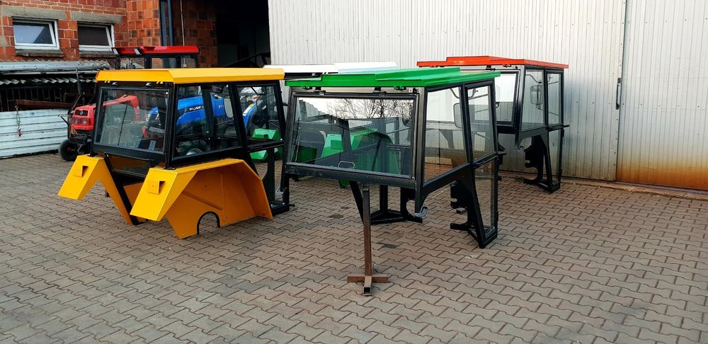 Kabina ciągnikowa C360 Kabina c330 Maska c360 Nowa kabina c360 c4011