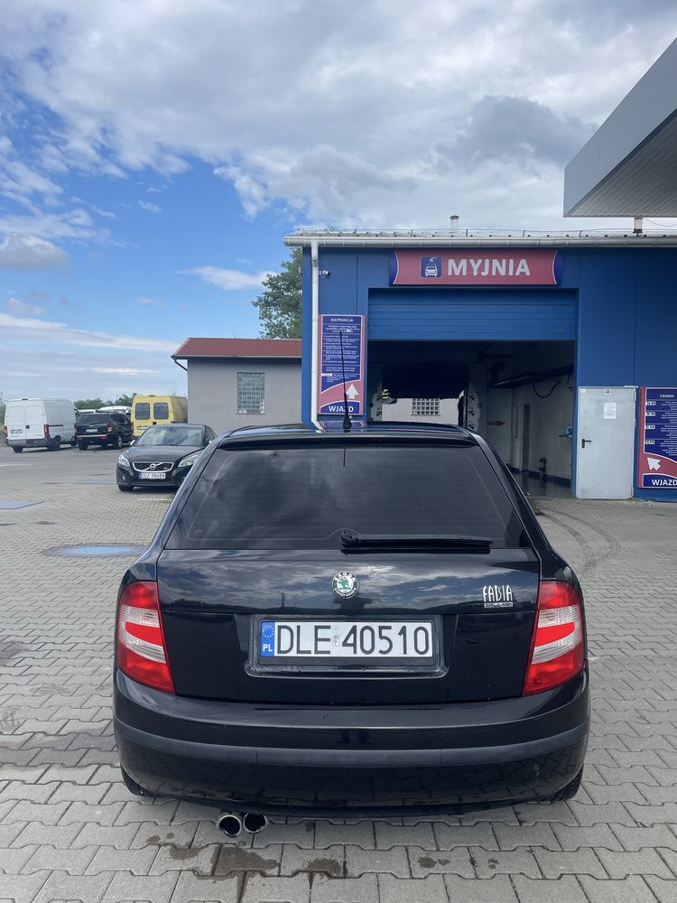 Skoda fabia 1.4mpi 2007r